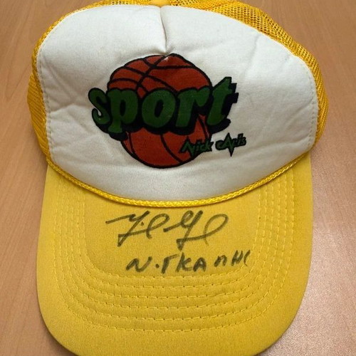 Collectible hat with authentic autograph of Nikos Galis like new