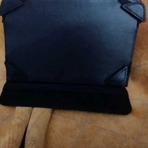 Tablet case for 7-inch leather black like new