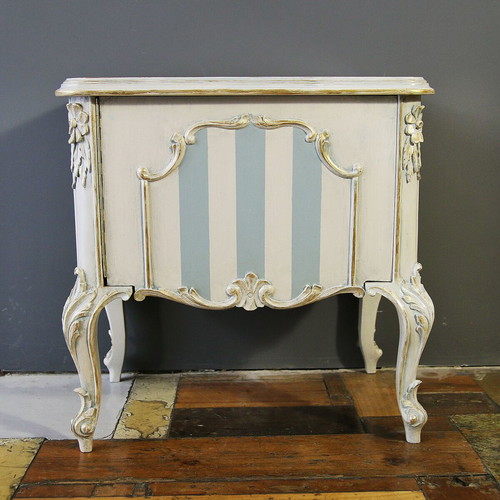 Pair of refurbished night stands with Rococo details