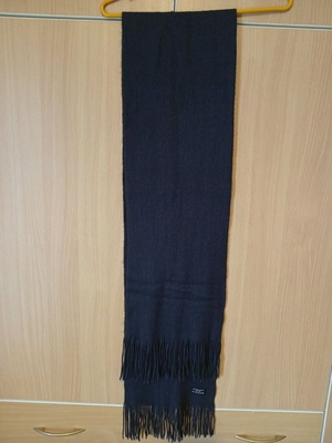 Κασκόλ μονόχρωμο σκούρο γκρι μακρύ σαν καινούργιο με κρόσσια