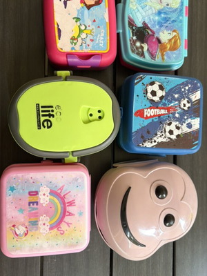 Food containers used, set of 6, one missing lid