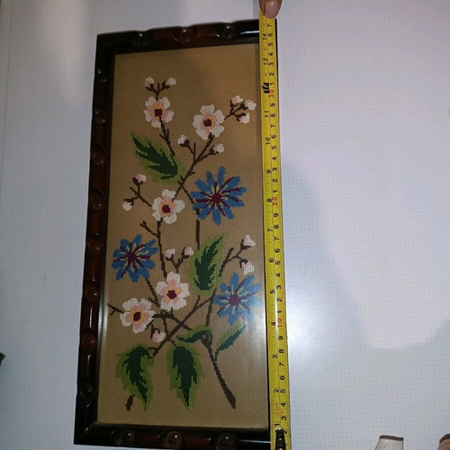 Vintage embroidered decorative frames pair like new