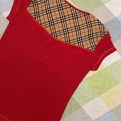 Burberry women's short-sleeve T-shirt new, red, size Large