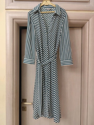 H and M midi dress like new, size 38, dark green with white