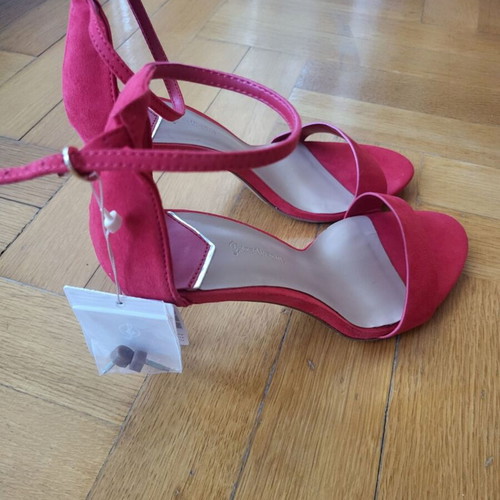Stradivarius red women's sandals size 39, new