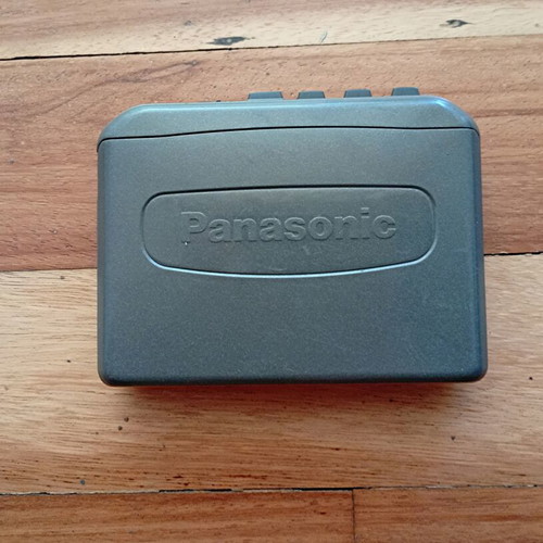 Panasonic portable cassette player used, radio works only