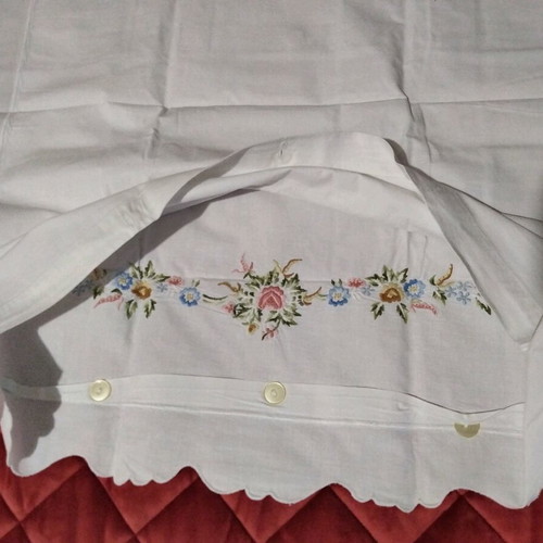 Vintage handmade trousseau pillowcases 1978 new with embroidery