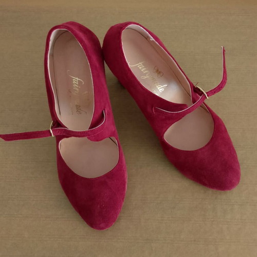 Tango Fairymade shoes like new, suede, size 38, burgundy