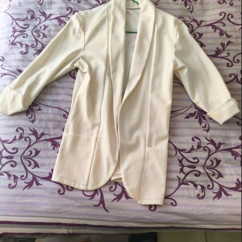 White minimal blazer like new, basic elegant style