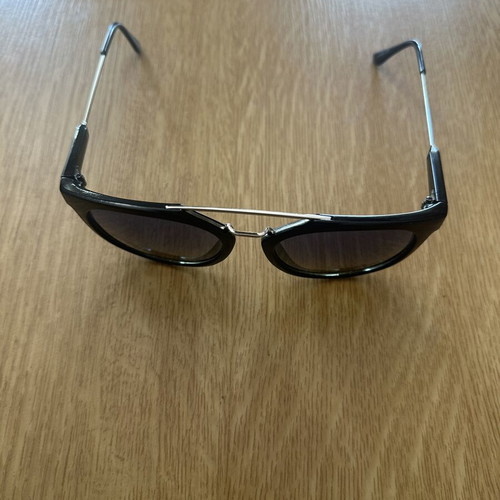 Black Sunglasses like new with modern frame