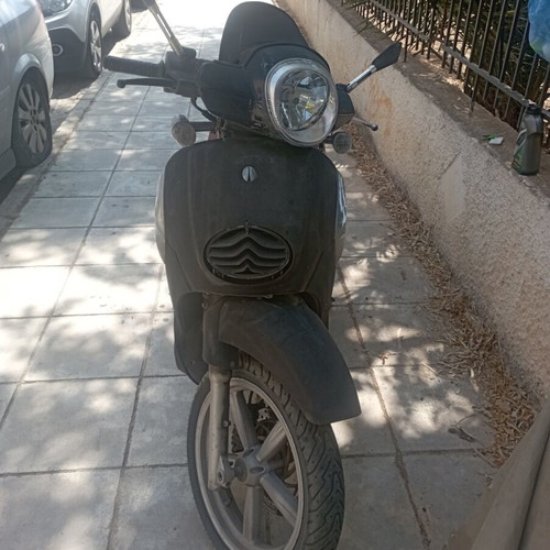 Aprilia Scarabeo 200i 2011 used scooter 181cc automatic