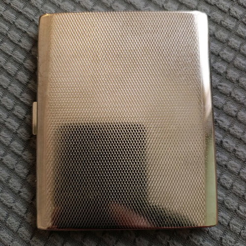 Pearl metal cigarette case like new, Made in Japan
