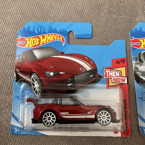 Hot Wheels '15 Mazda MX-5 Miata lot of two mainlines