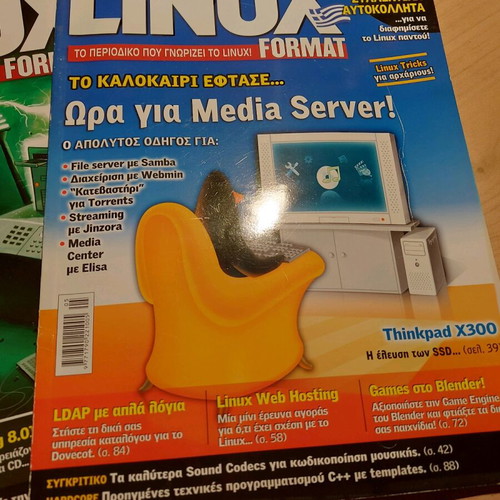 Linux Format magazines like new, pack of 2, 2008