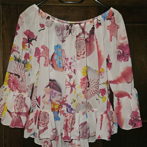 See Through blouse with open shoulders like new, white multicolor