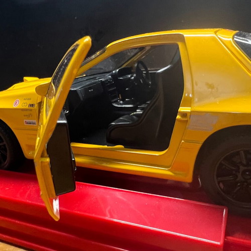 Mazda RX7 1:24 scale model car like new