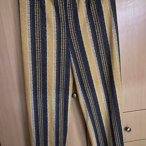 Patterned pants new, size L, multicolor