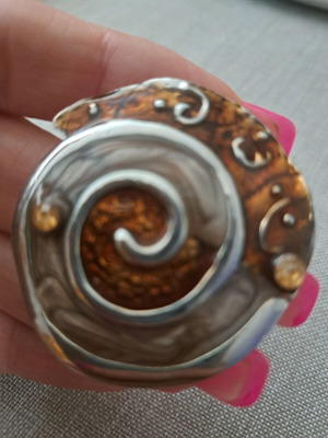 Pendant used, very unique