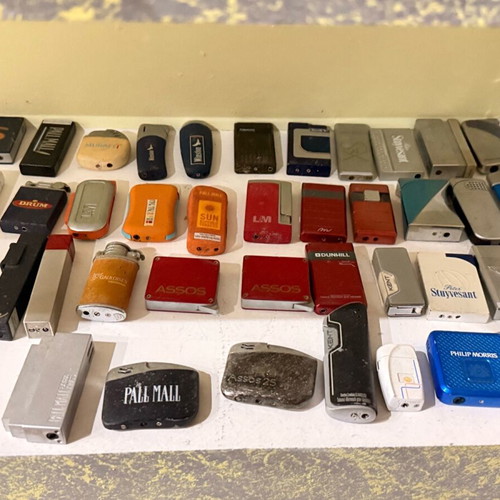 Metal lighters used, sold per piece