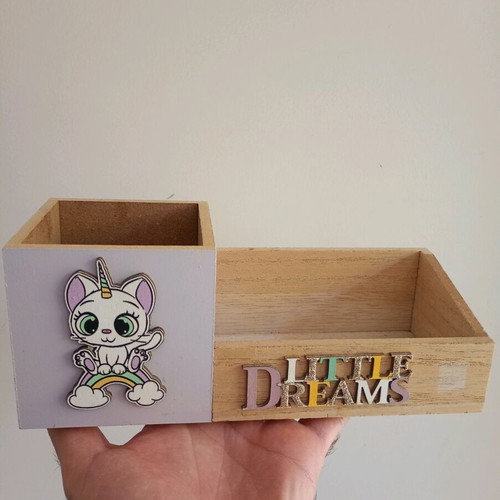 Wooden desk pencil holder used in very good condition