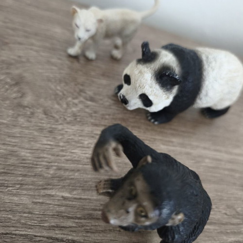 Collecta miniatures set of 3 used