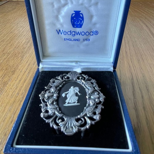 Wedgwood England decorative piece new with female relief design