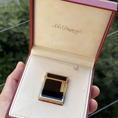 S.T. Dupont Laque De Chine lighter, gold with brown lacquer