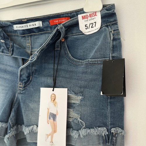 Denim shorts Celebrity Pink The Honey size small 36 new
