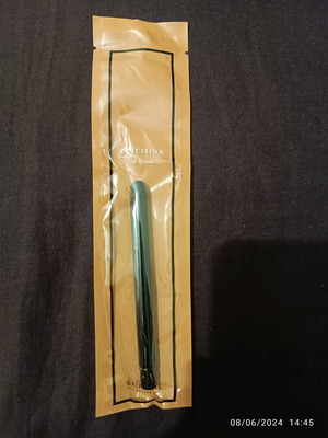 Oriflame Precision Lip Brush new