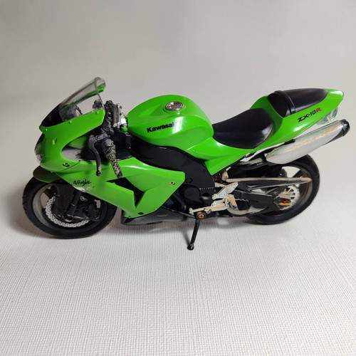 2006 ZX10R New Ray 1/12 static model used