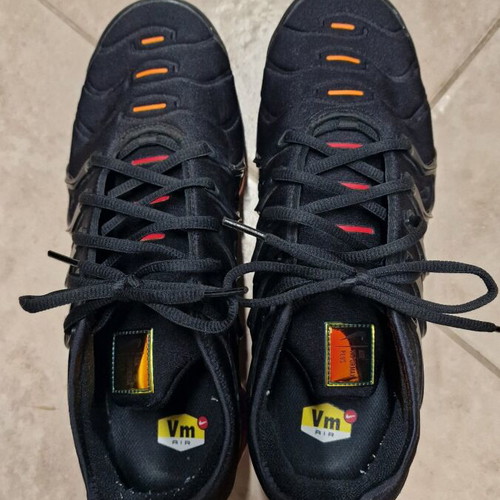 Nike Vapormax Plus athletic shoes like new, size 45.5, black