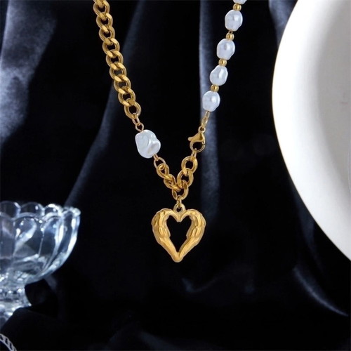 Steel gold-plated necklace with baroque pearls and embossed heart new