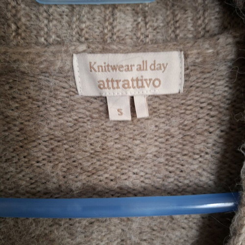 Attrattivo long wool cardigan like new, beige