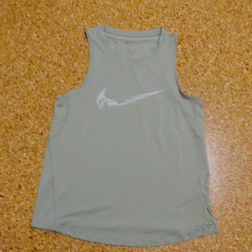Nike green tank top small like new