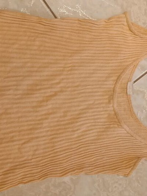 Top peach color used, size S beige