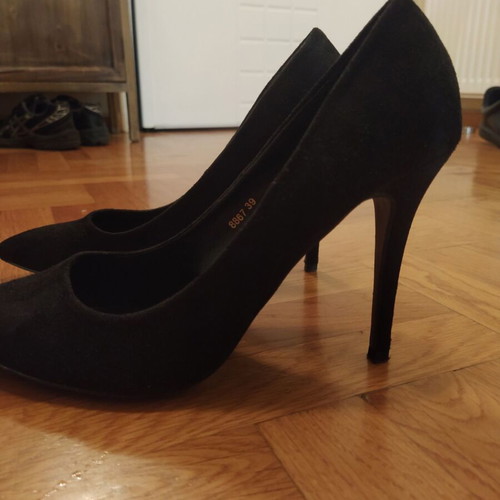 Classic black suede high heel pumps size 39 like new