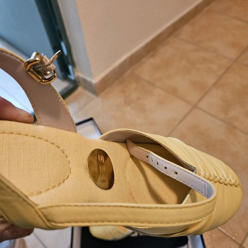 Ras women's platform shoes like new, beige-yellow, 9.5 cm heel, size 37