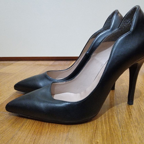 Ellen pumps size 40 used, red and black