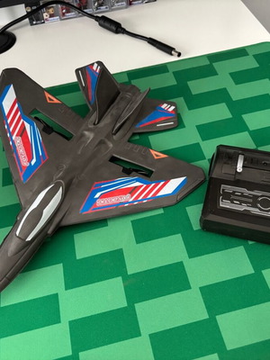Flybotic remote control plane like new Silverlit