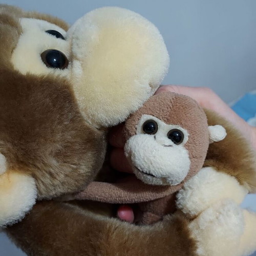 Plush monkey mom and baby soft, like new, 44 cm height