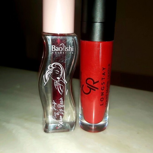 Lip gloss set with two new red lip glosses