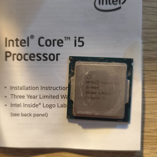 Intel Core i5-6600 processor used with original cooler and box