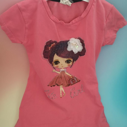 T-shirt size 128 for 7-8 years used with relief flower detail