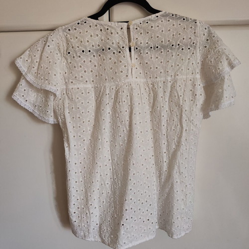 Regalinas white top with broderie embroidery and ruffles, like new, size S/M