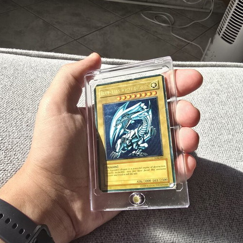 Yu-Gi-Oh! 3x Blue-Eyes White Dragon Ultra Rare Set new with magnetic cases