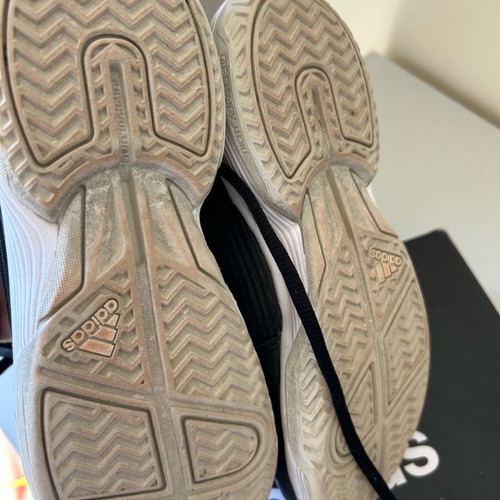 Adidas kids tennis shoes used size 34