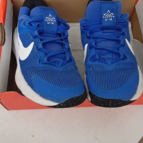 Nike Star Runner 4 sneakers size 29, blue