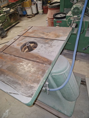 Sfoura used, multipurpose tool