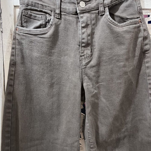 Unique jeans new, brown shade