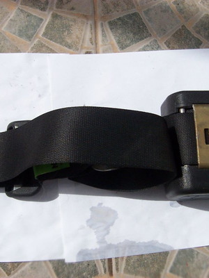 Mercedes W201 - 190E seat belts used, genuine
